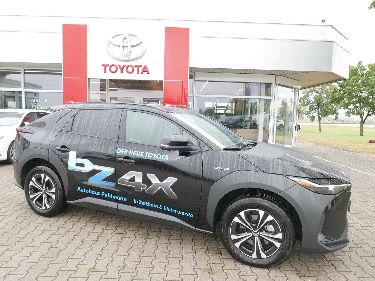 Toyota bZ4X 71,4 kWh Comfort 0,00% FINANZIERUNG MOEGLICH Noir - 1