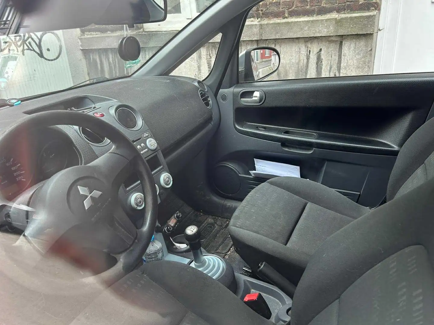 Mitsubishi Colt 1.5 Turbo DI-D Invite - 1