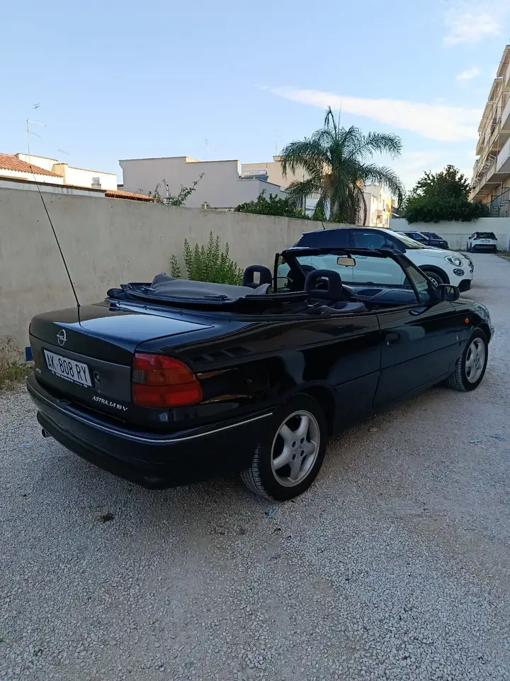 Opel Astra Cabrio 1.4 16v 90cv, foto 2