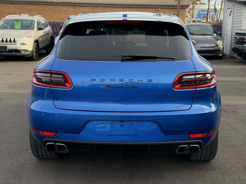 2016 Porsche Macan Turbo *LOW KMS* alt 5