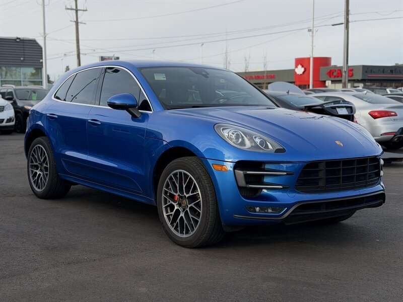 2016 Porsche Macan Turbo *LOW KMS* alt 3