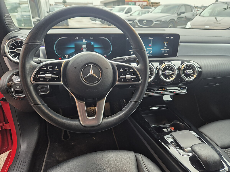 Mercedes-Benz CLA 180 d Shooting Brake — photo 11