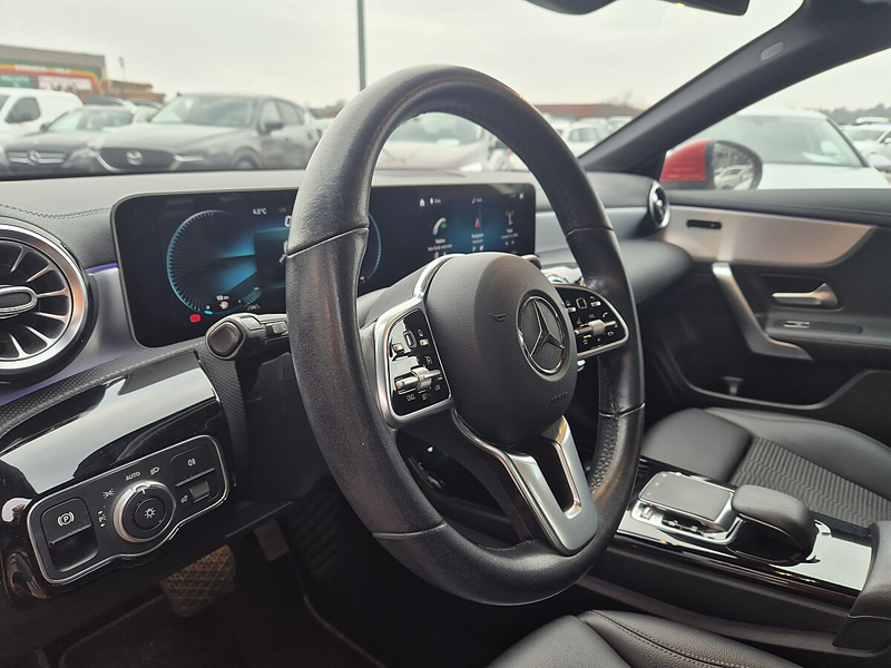Mercedes-Benz CLA 180 d Shooting Brake — photo 9