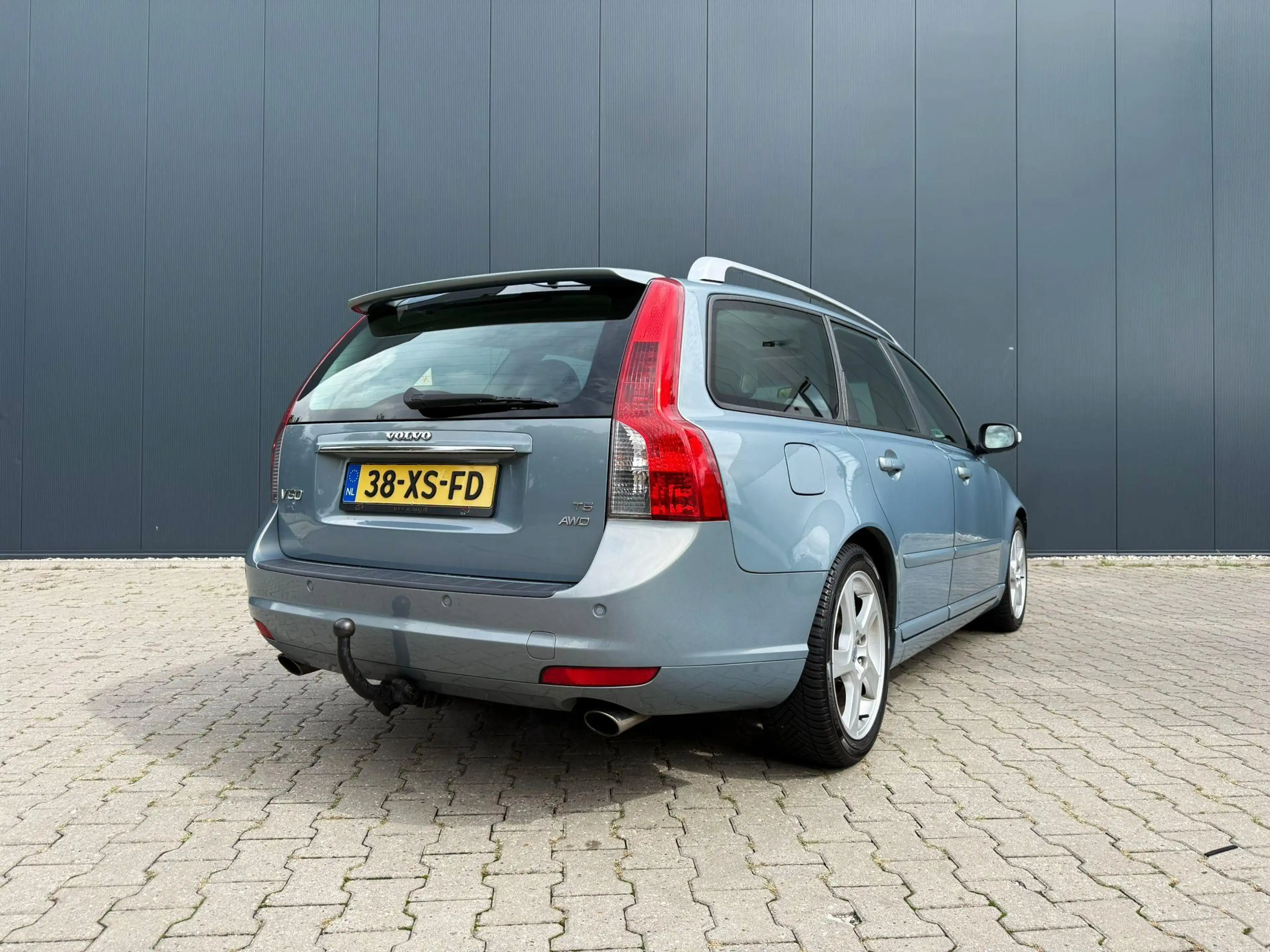 Volvo V50 2.5 T5 AWD Summum pano / leer / trekhaak — photo 8