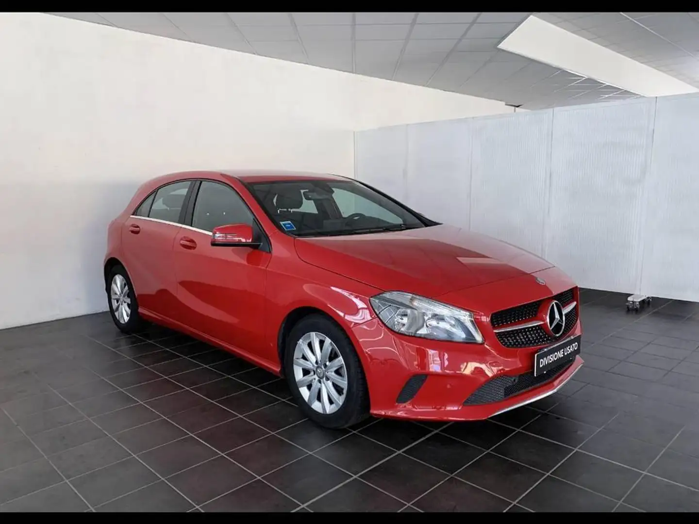Mercedes-Benz A 200 d Executive 4matic auto my16 Rosso - 2