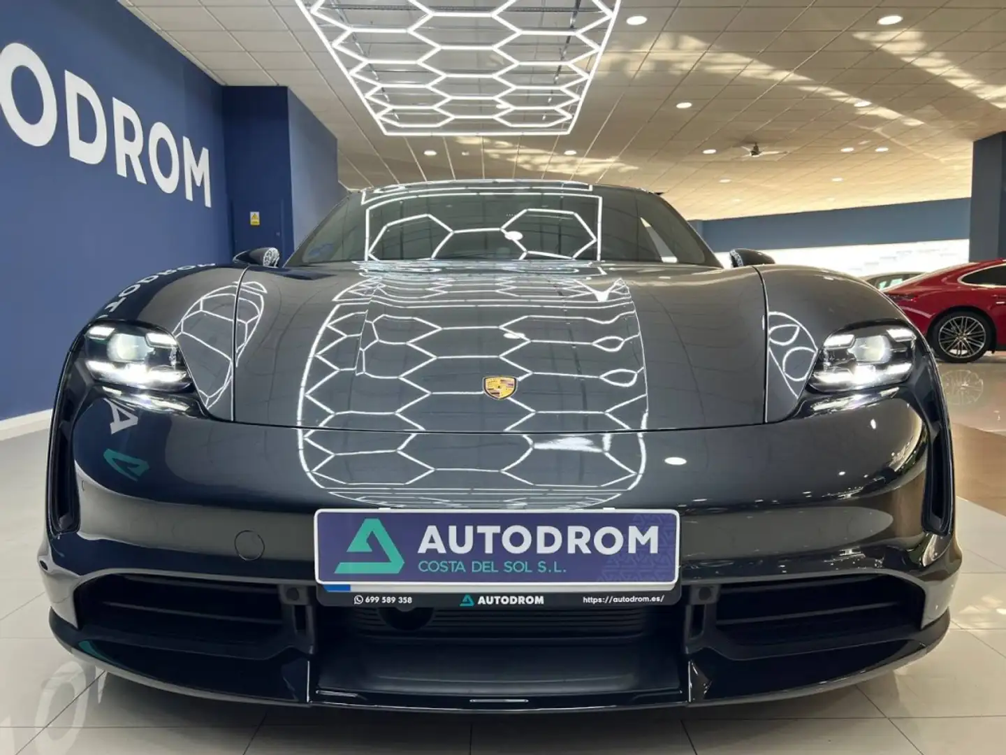Porsche Taycan Turbo Sport Turismo Gris - 2