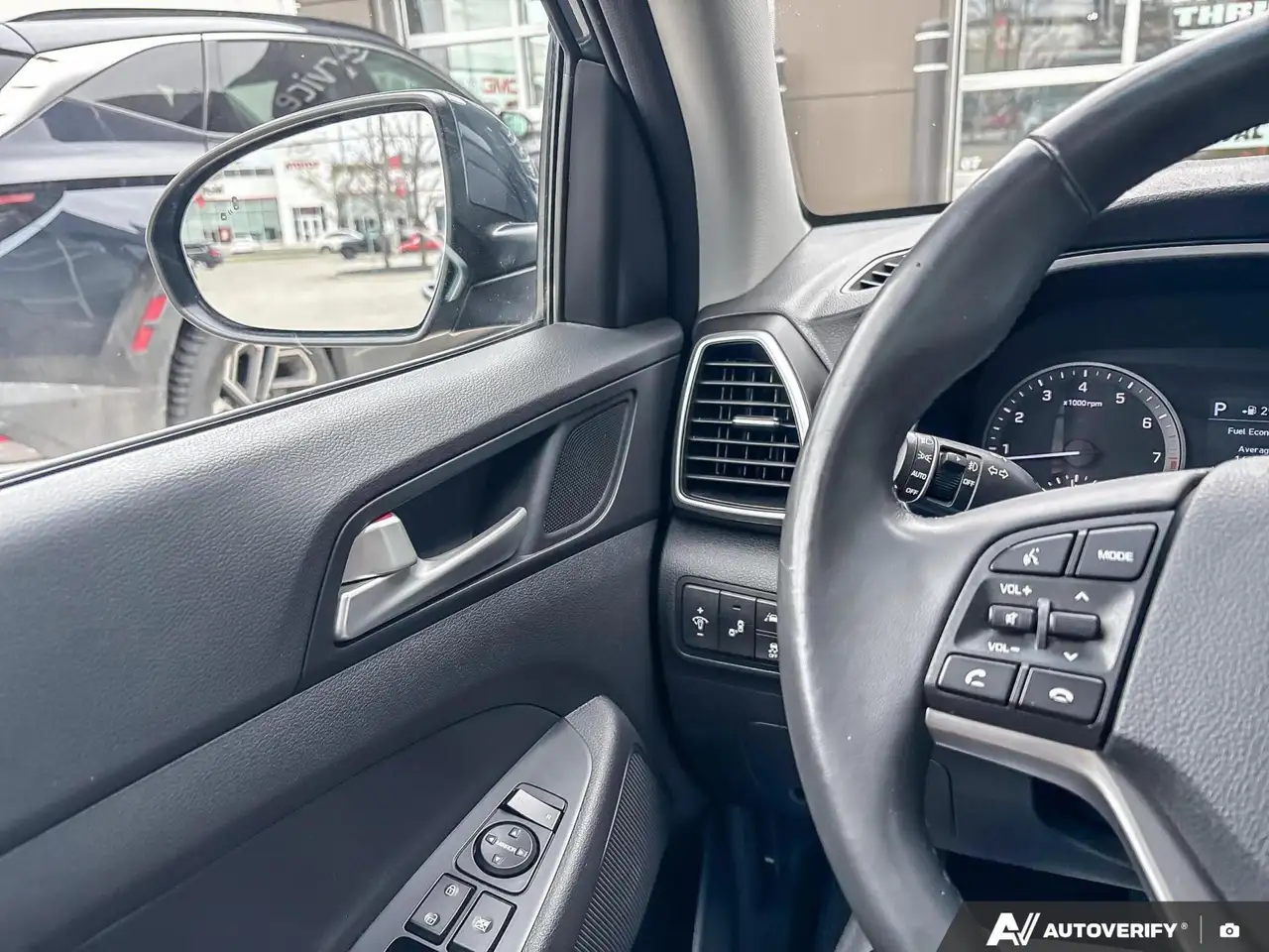 Hyundai TUCSON снимка Hyundai TUCSON