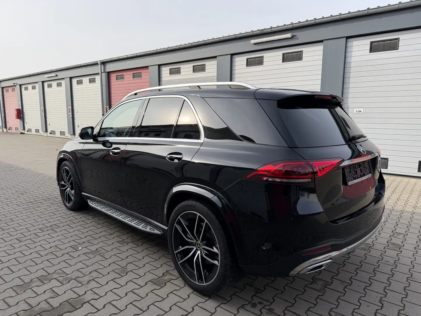 Mercedes-Benz GLE 400 GLE 400d AMG 4Matic+7Sitzer+Pano+Burm.+360*+1.Hand Schwarz - 2