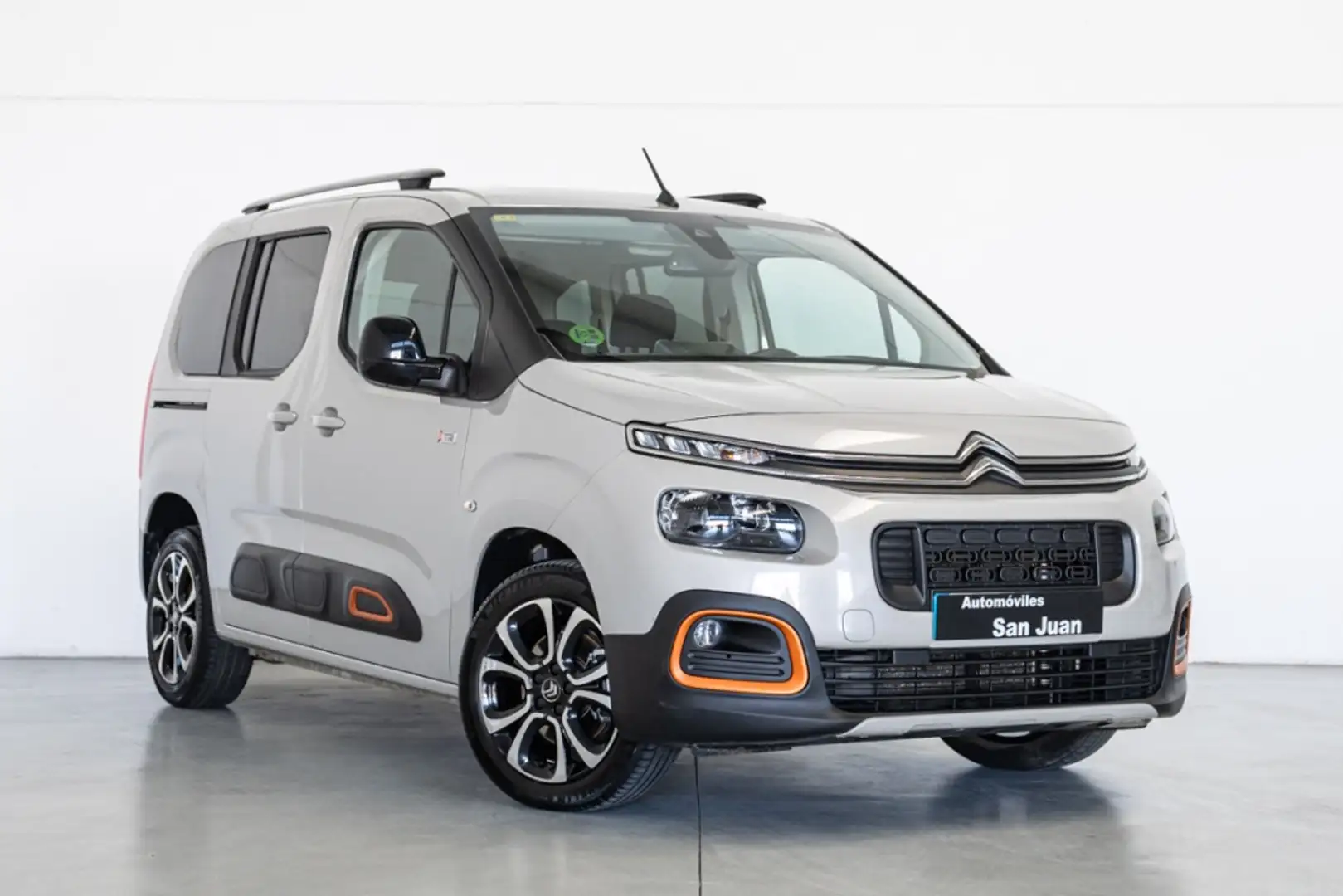 Citroen Berlingo BlueHDi S&S Talla M Shine 130 Gris - 1