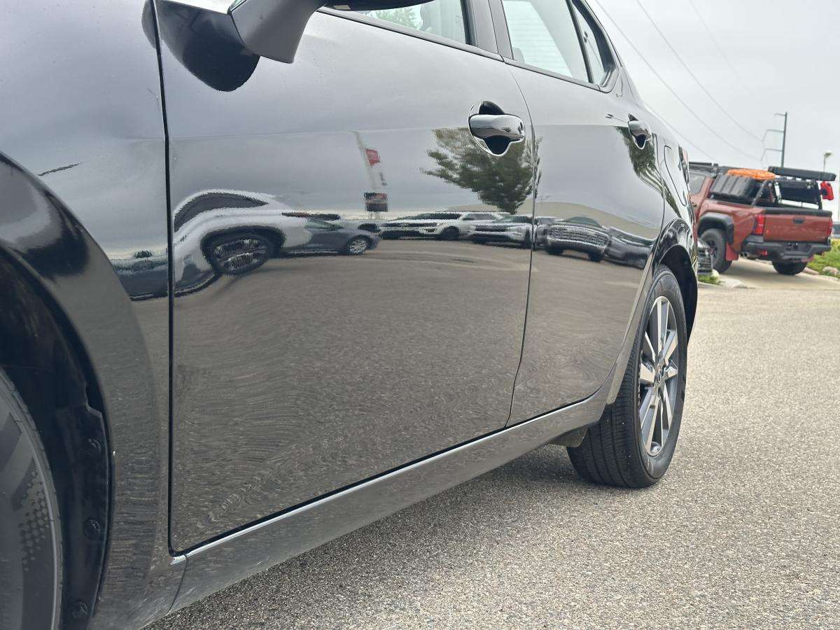 2025 Nissan Versa SV — photo 1
