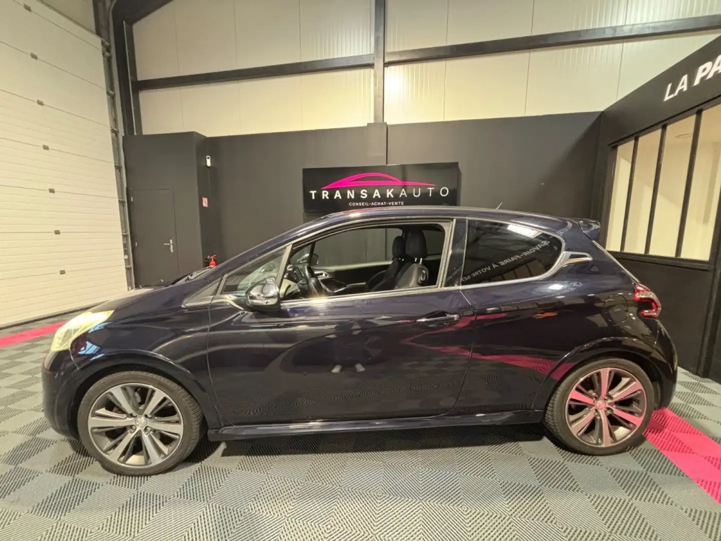 Peugeot 208 1.6 THP 155ch BVM6 XY Bleu - 2