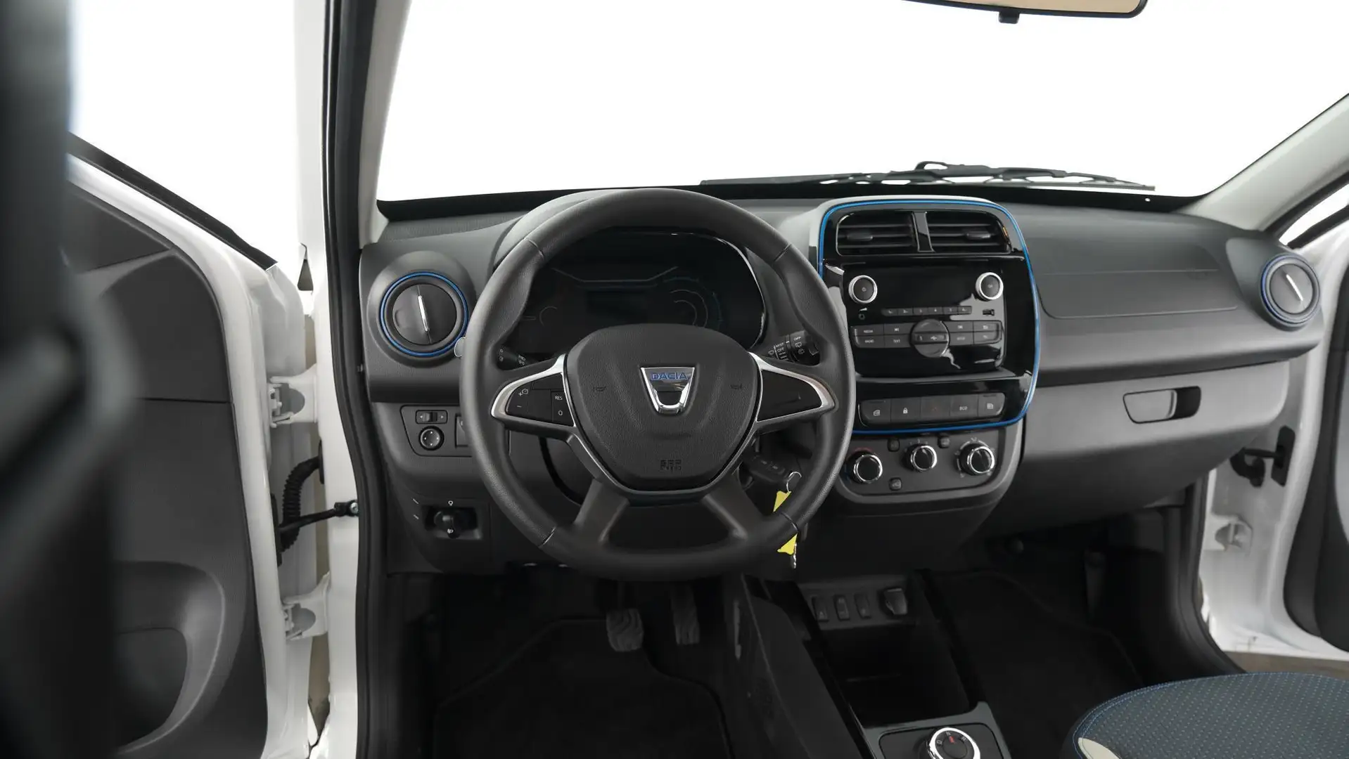 Dacia Spring Electric 45 Essential | Laadkabel Mennekes en 220v Wit - 2