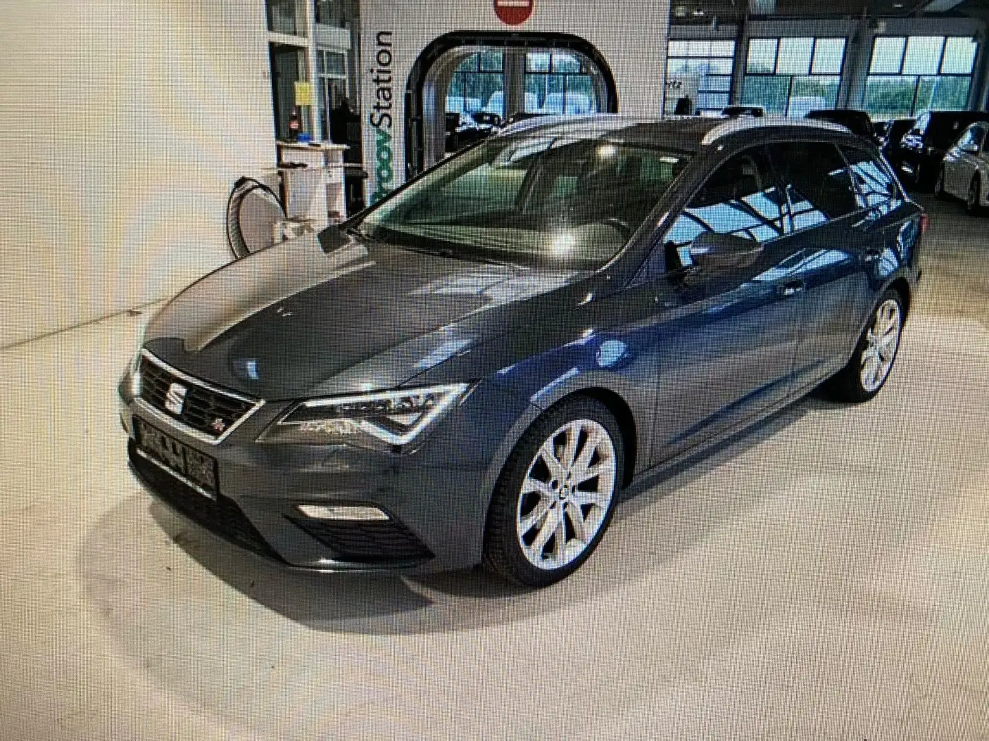 SEAT Leon ST FR-Kombi-Klima-Alu-PDC-Navi-LED-Cam-SH- Grau - 1