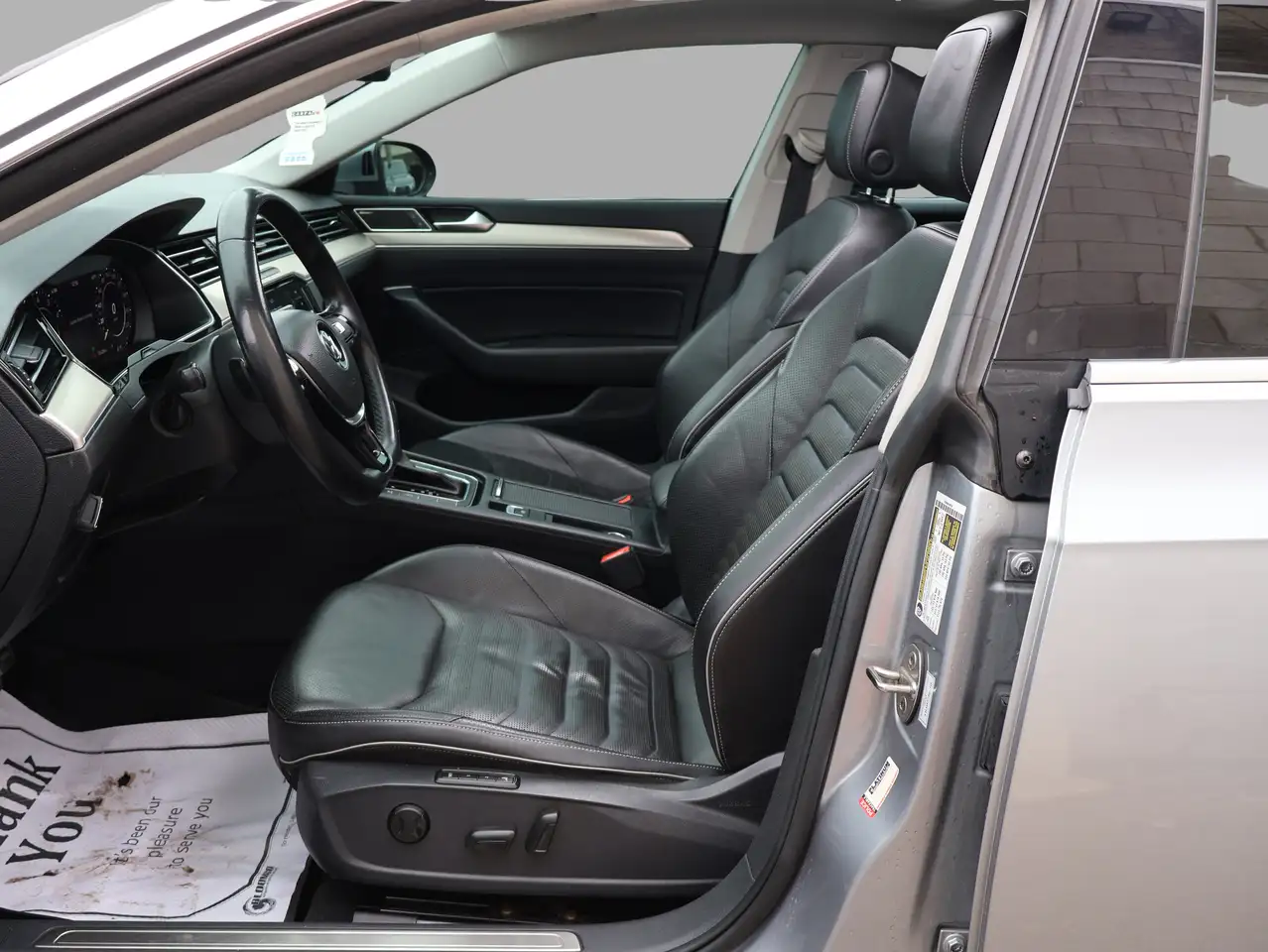 Volkswagen Arteon снимка Volkswagen Arteon