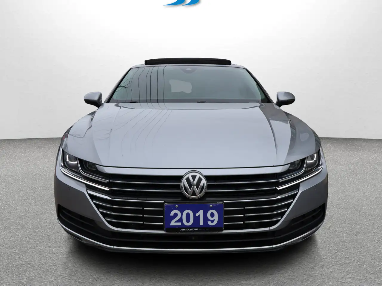 Volkswagen Arteon снимка Volkswagen Arteon