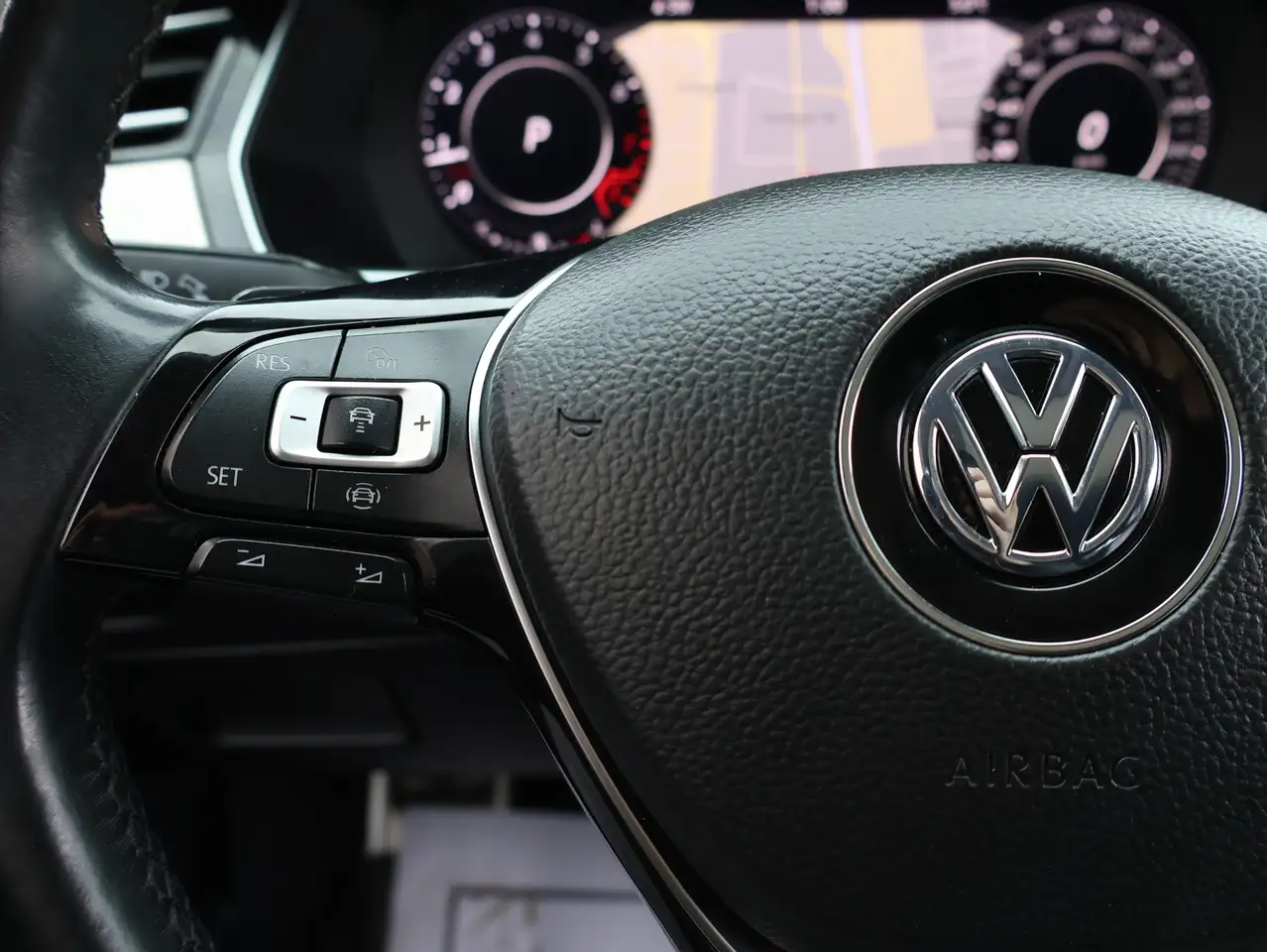 Volkswagen Arteon снимка Volkswagen Arteon