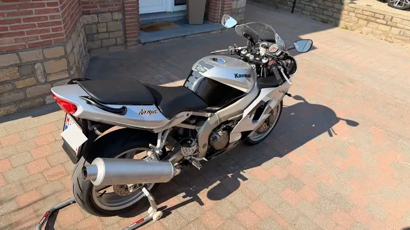 Kawasaki Ninja ZX-6R - foto 7