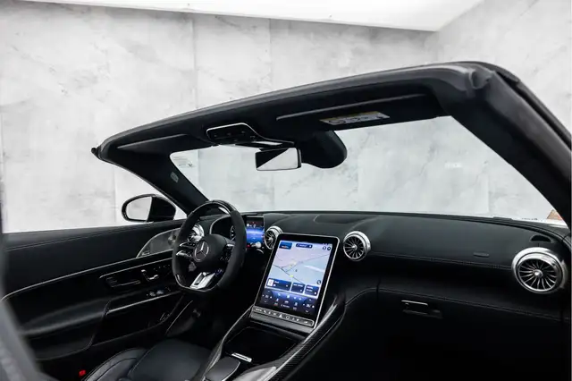 Mercedes-Benz SL view 25