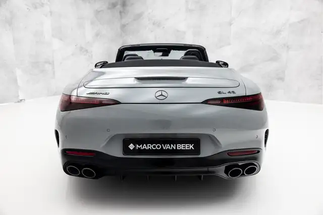 Mercedes-Benz SL view 16