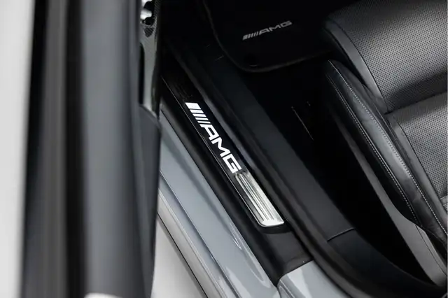 Mercedes-Benz SL view 27