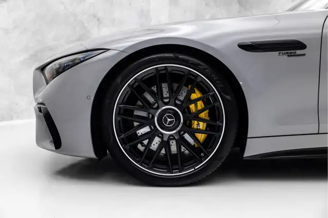 Mercedes-Benz SL view 10