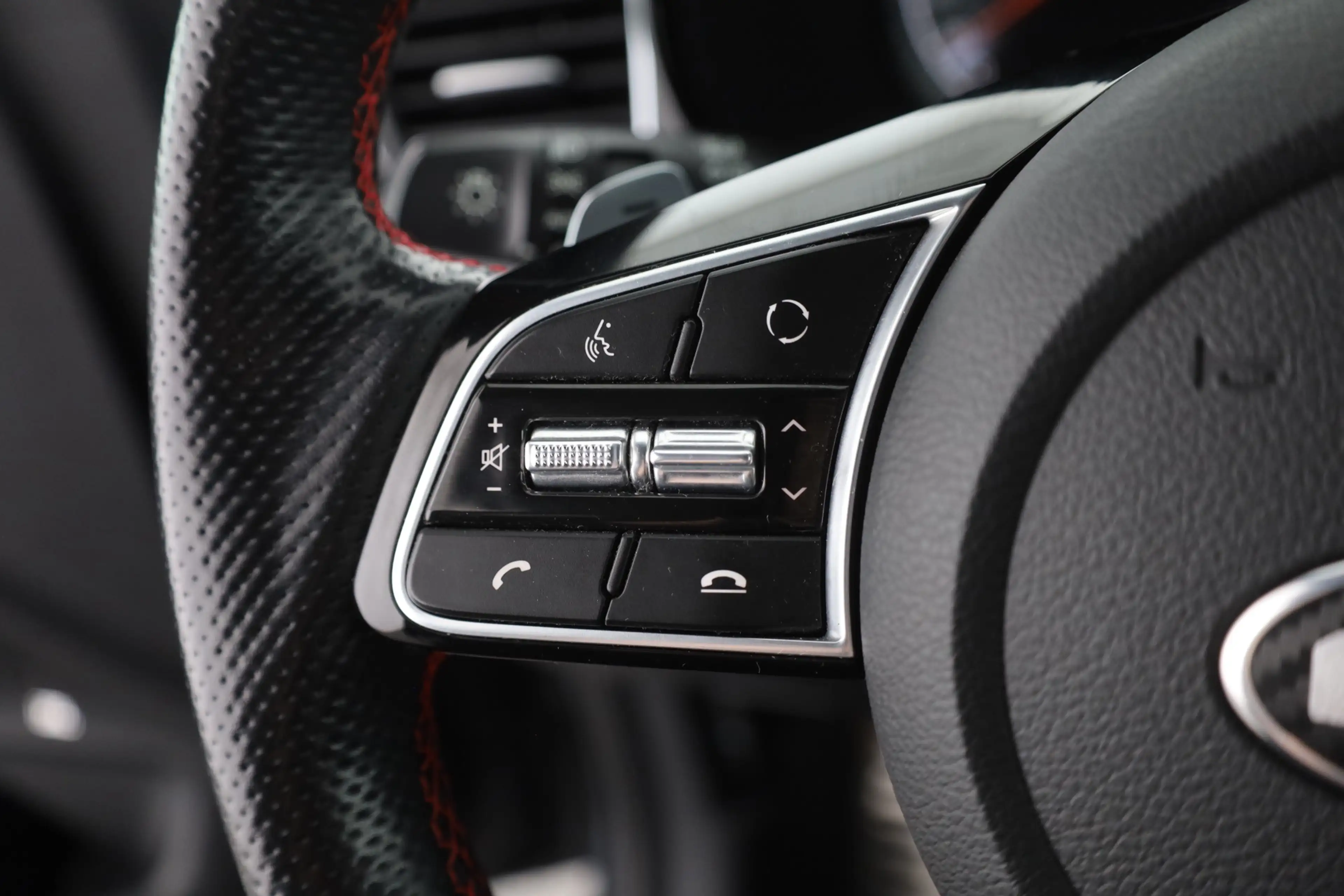 Kia ProCeed / pro_cee'd ProCeed 1.6 T-GDI GT LED Navi Virtual Cockpit — photo 14