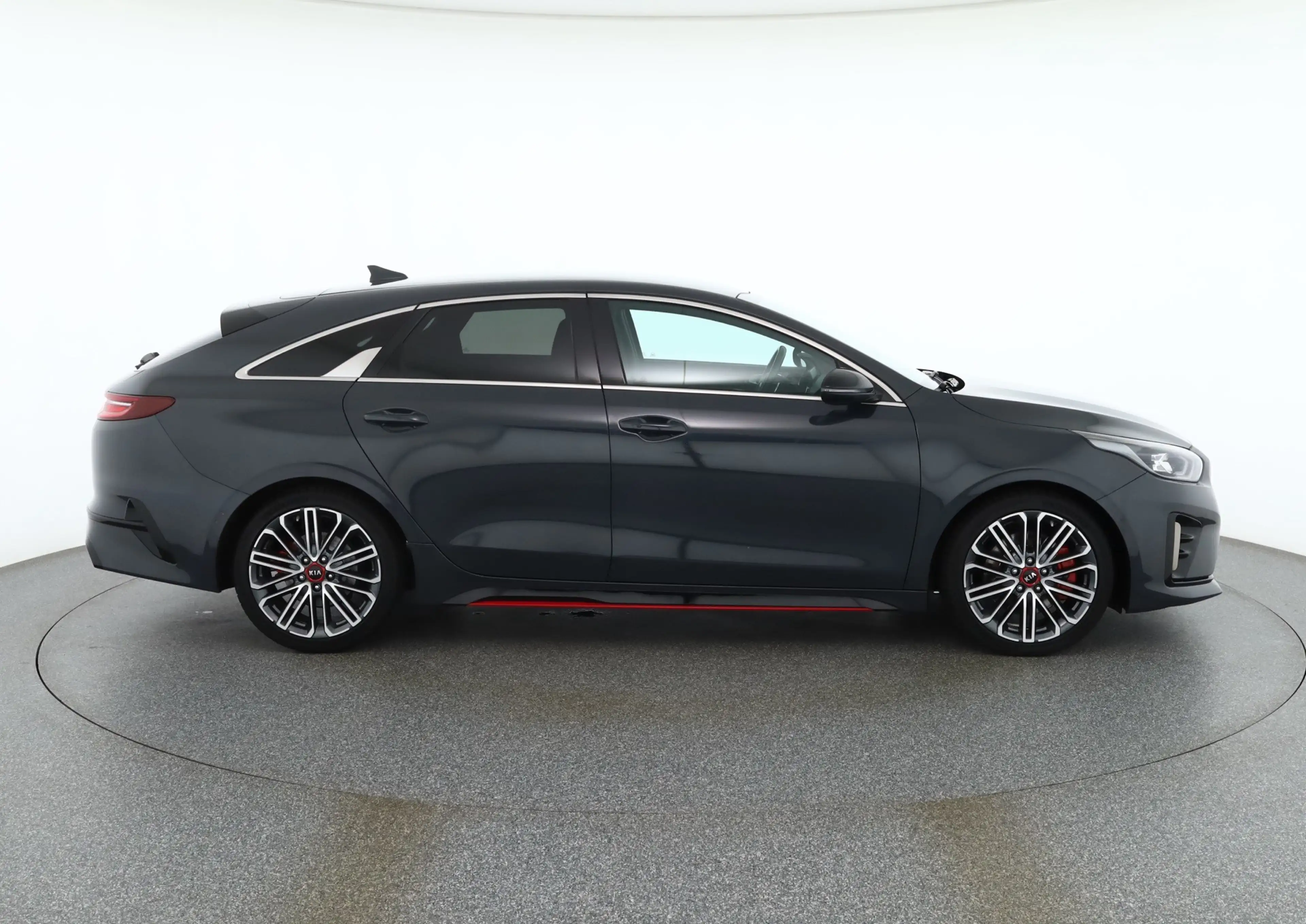 Kia ProCeed / pro_cee'd ProCeed 1.6 T-GDI GT LED Navi Virtual Cockpit — photo 6