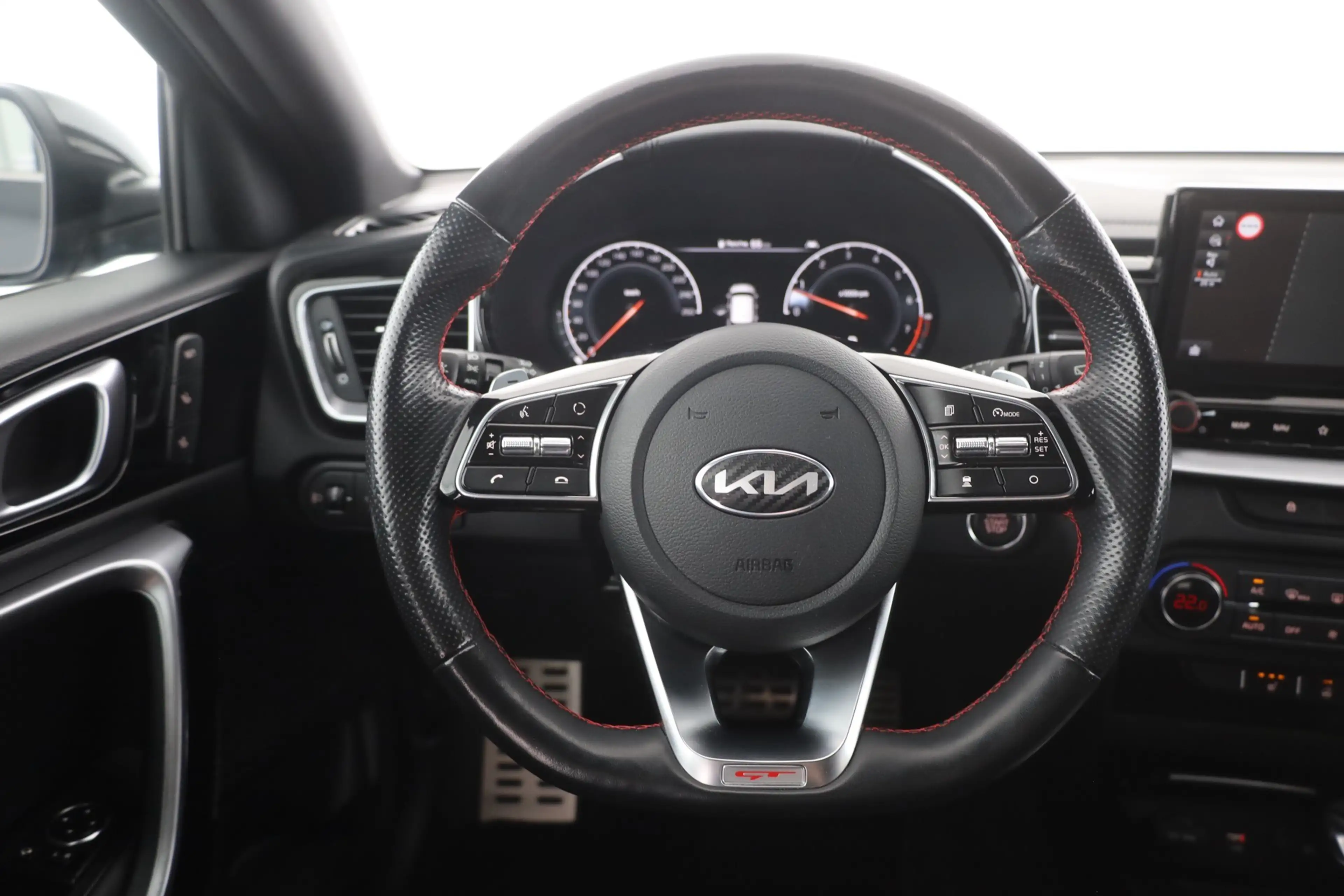 Kia ProCeed / pro_cee'd ProCeed 1.6 T-GDI GT LED Navi Virtual Cockpit — photo 13