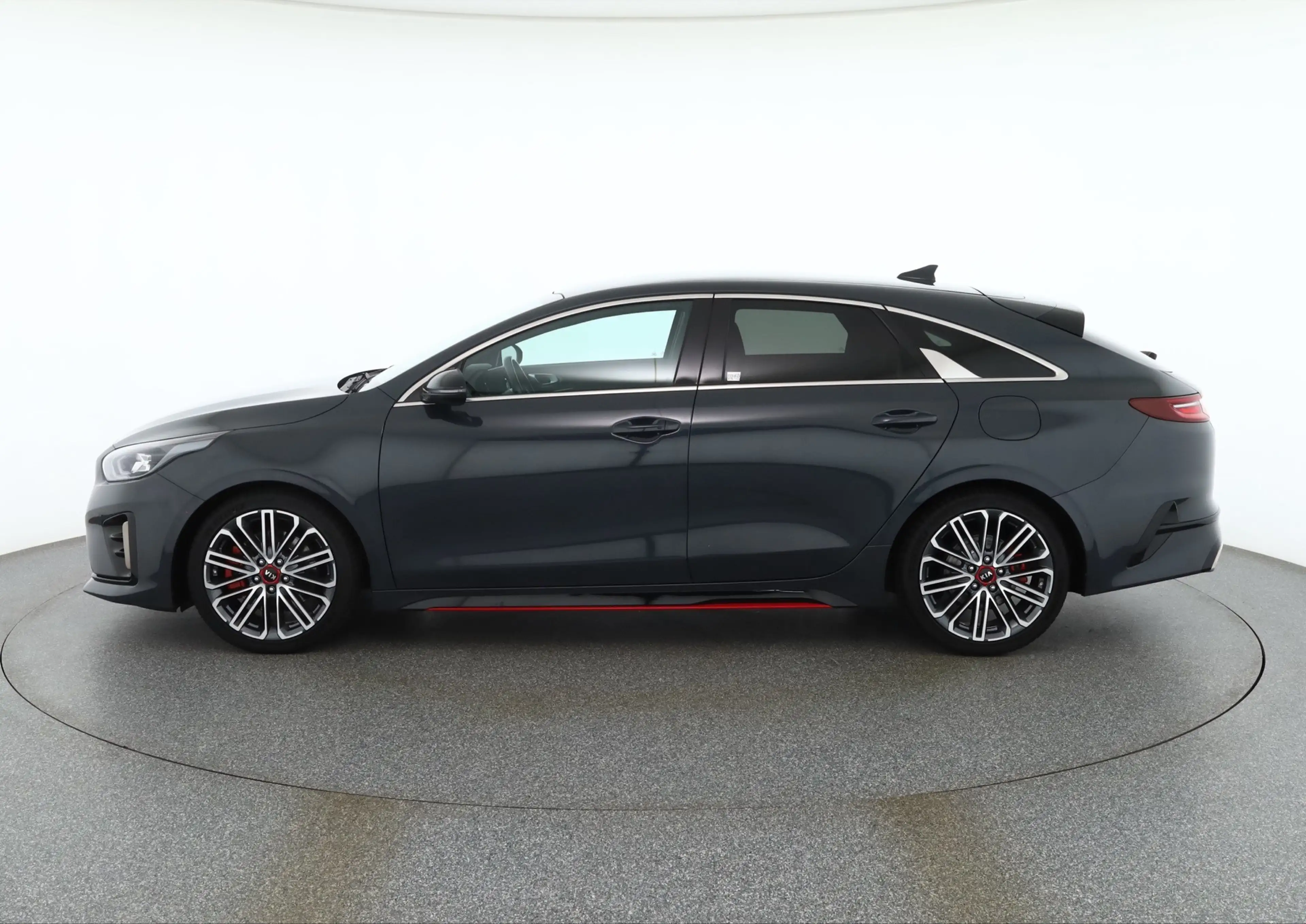 Kia ProCeed / pro_cee'd ProCeed 1.6 T-GDI GT LED Navi Virtual Cockpit — photo 2