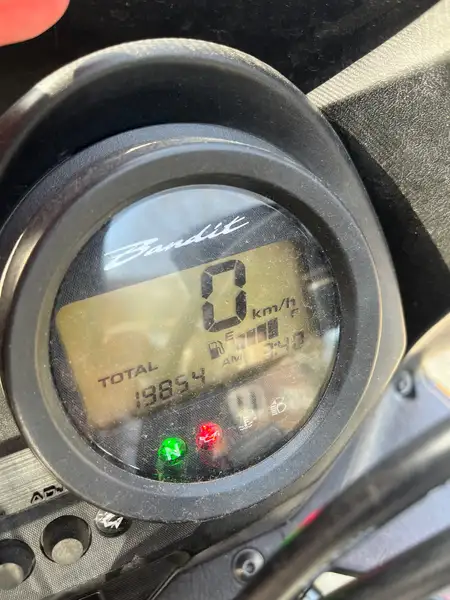 Suzuki Bandit 650 - foto 6