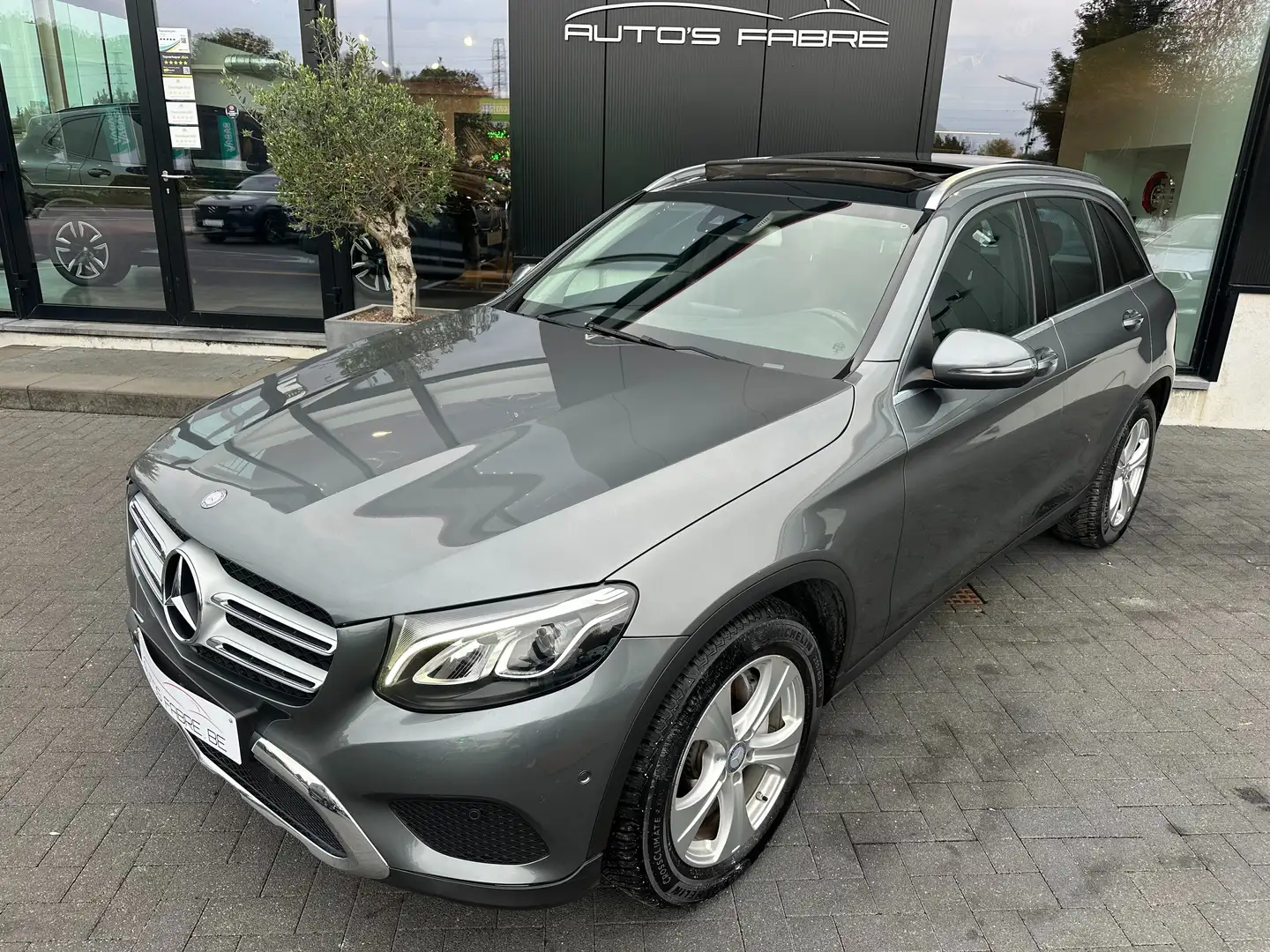Mercedes-Benz GLC 220 d 4Matic 9G-TRONIC Sport Line Panoramadak Grigio - 1