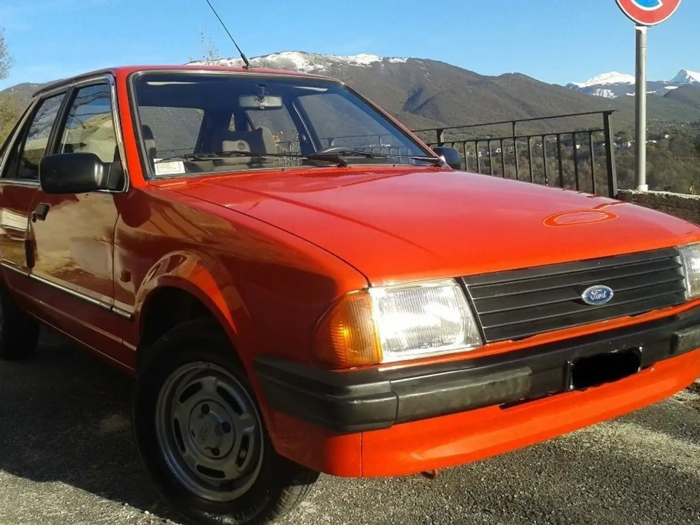 Ford Escort 5p 1.3 GL Rouge - 1