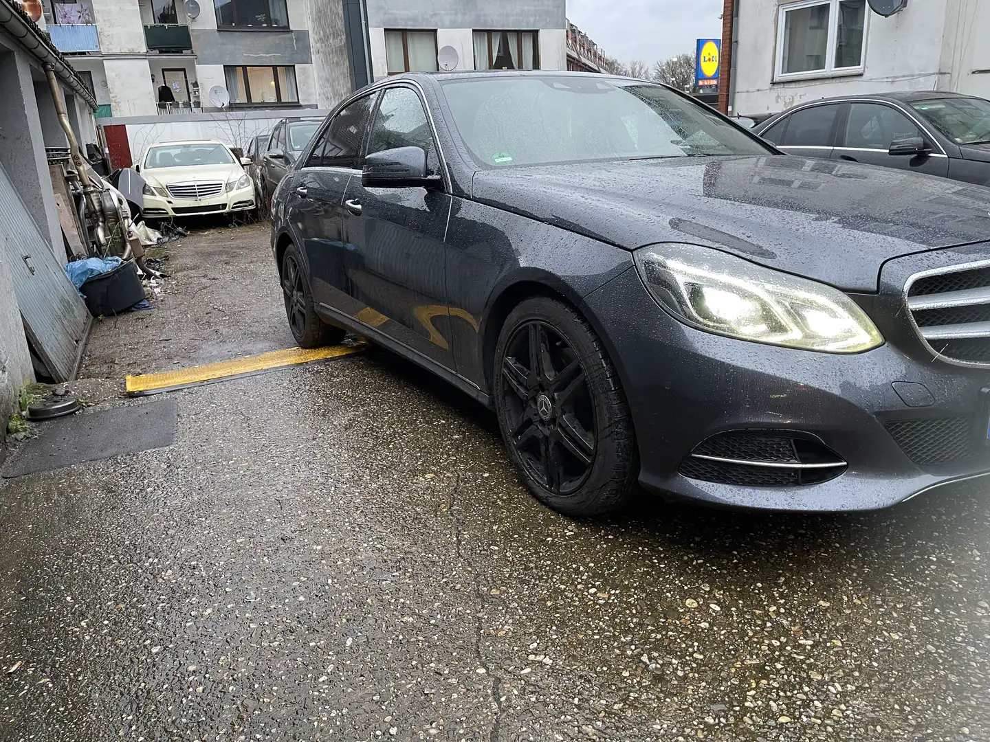 Mercedes-Benz E 350 E 350 BlueTec 4Matic MOTORSCHADEN!!! Grau - 2