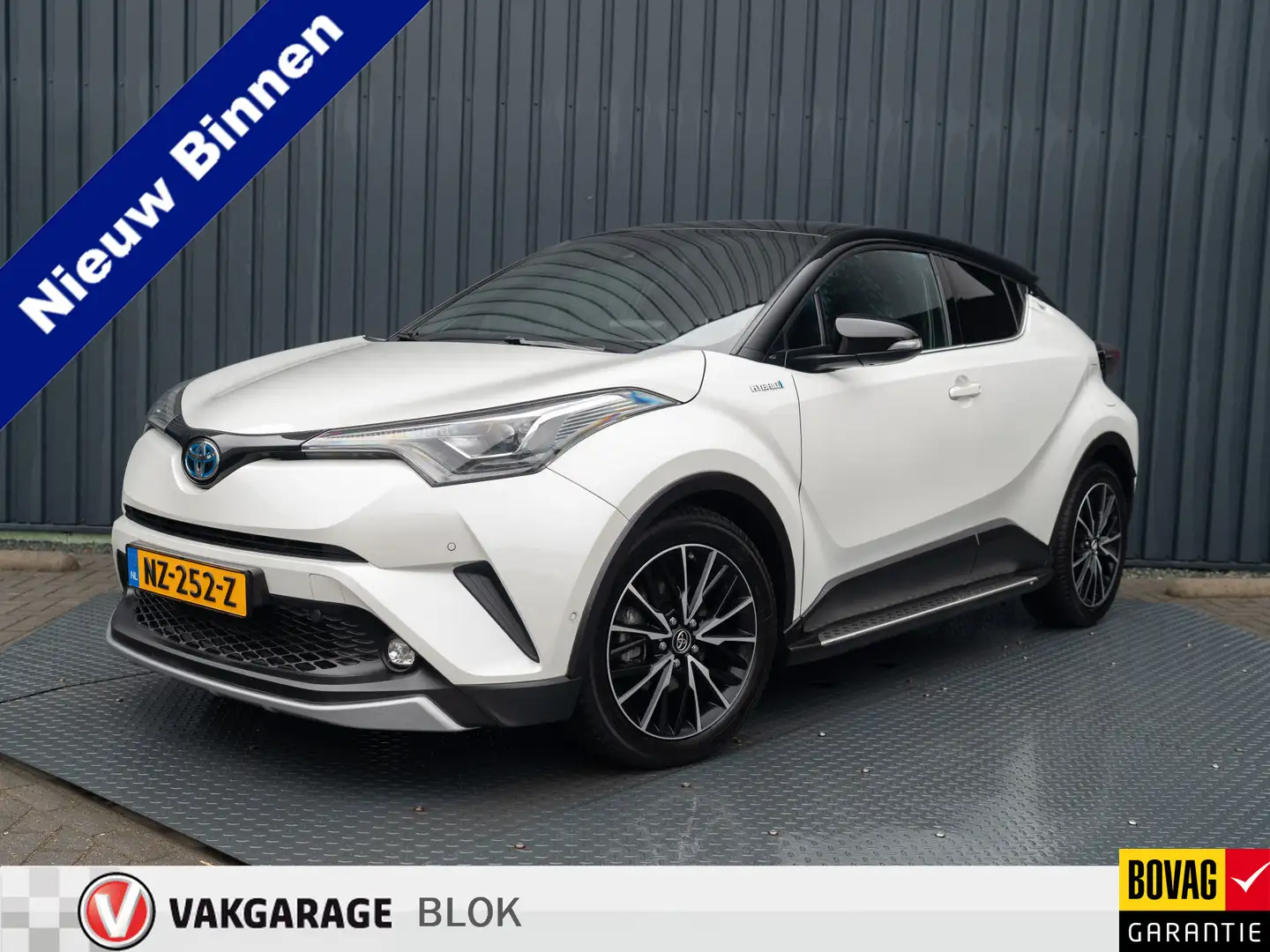 Toyota C-HR 1.8 Hybrid Bi-Tone Plus | Full Led | JBL | Leder | Blanc - 1