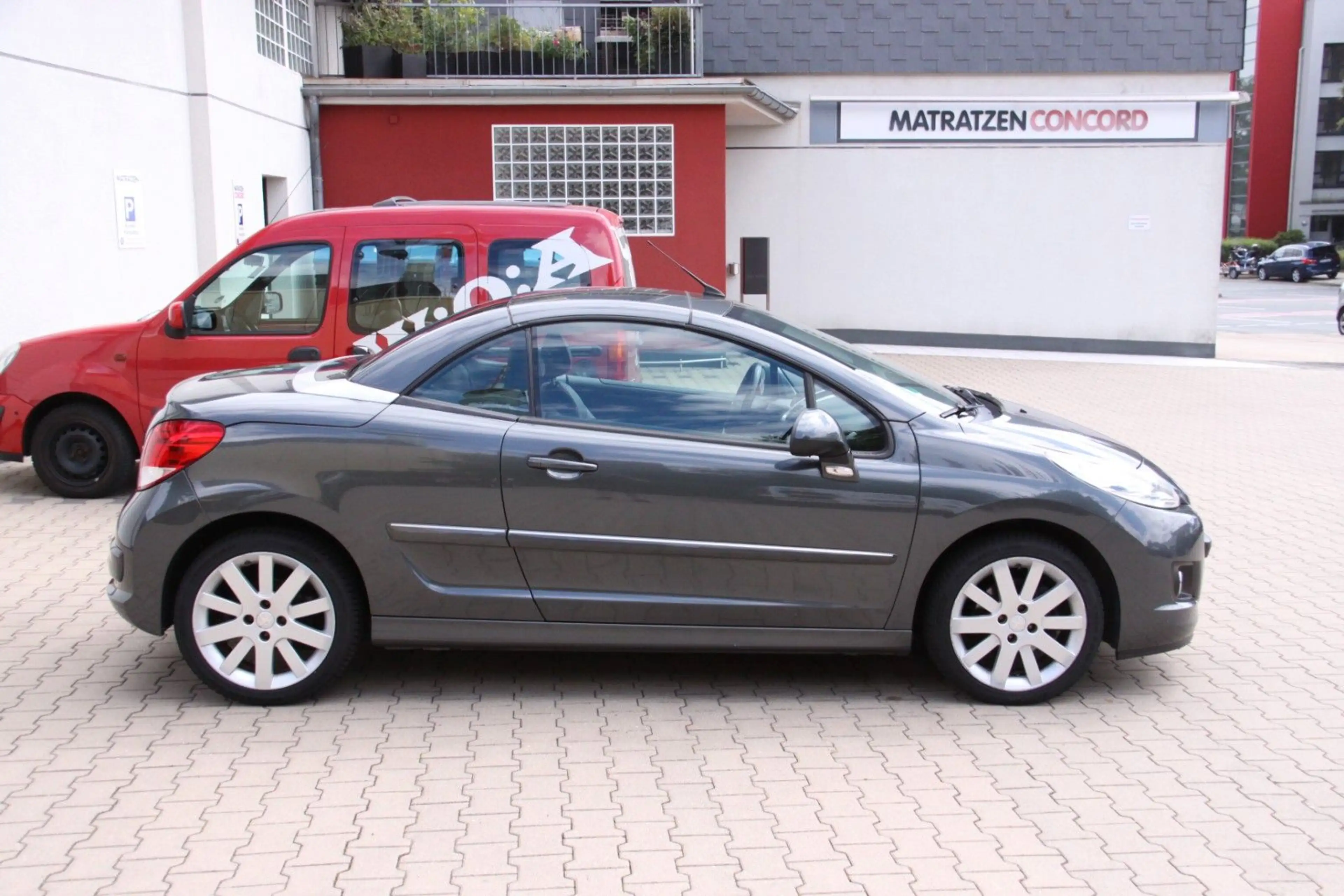 Peugeot 207 CC Cabrio-Coupe Allure Leder / Klima — photo 4