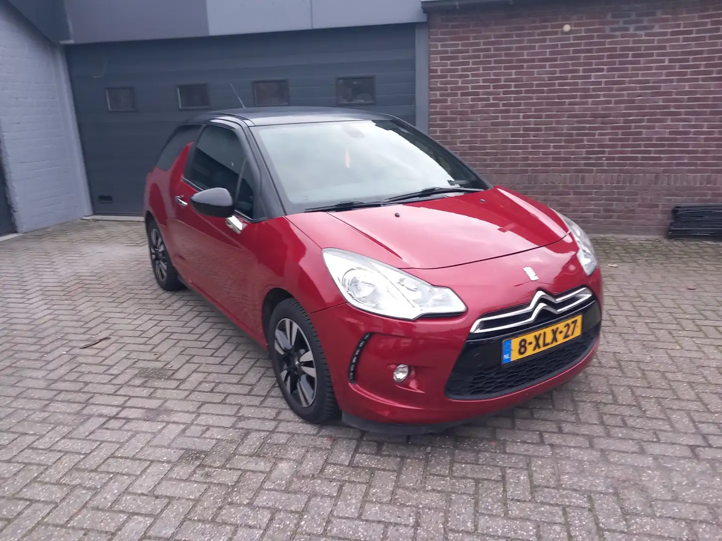 Citroen DS3 1.6 So Chic,Cruise control,Climate control,isofix, Rood - 2