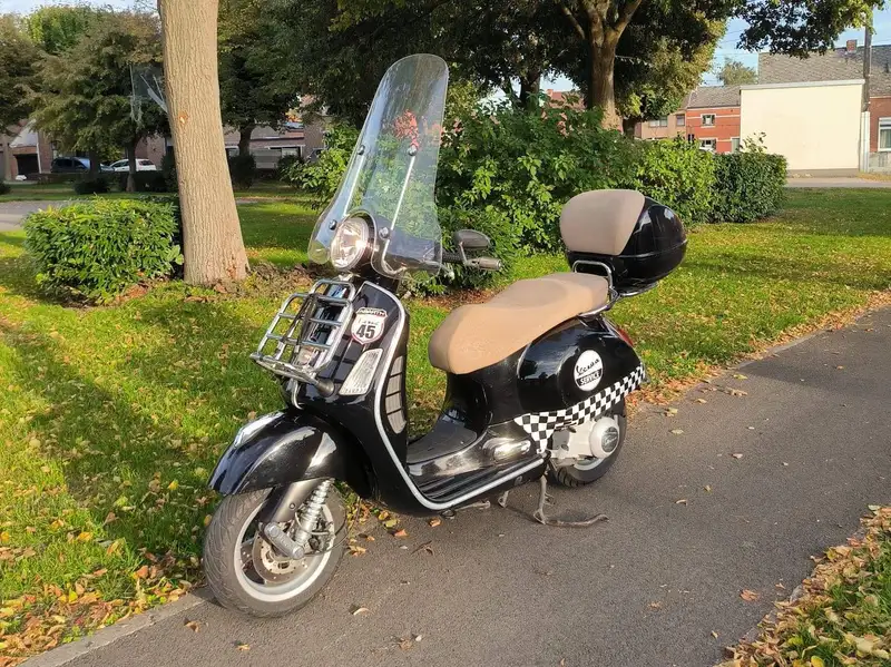 Piaggio GTS 250