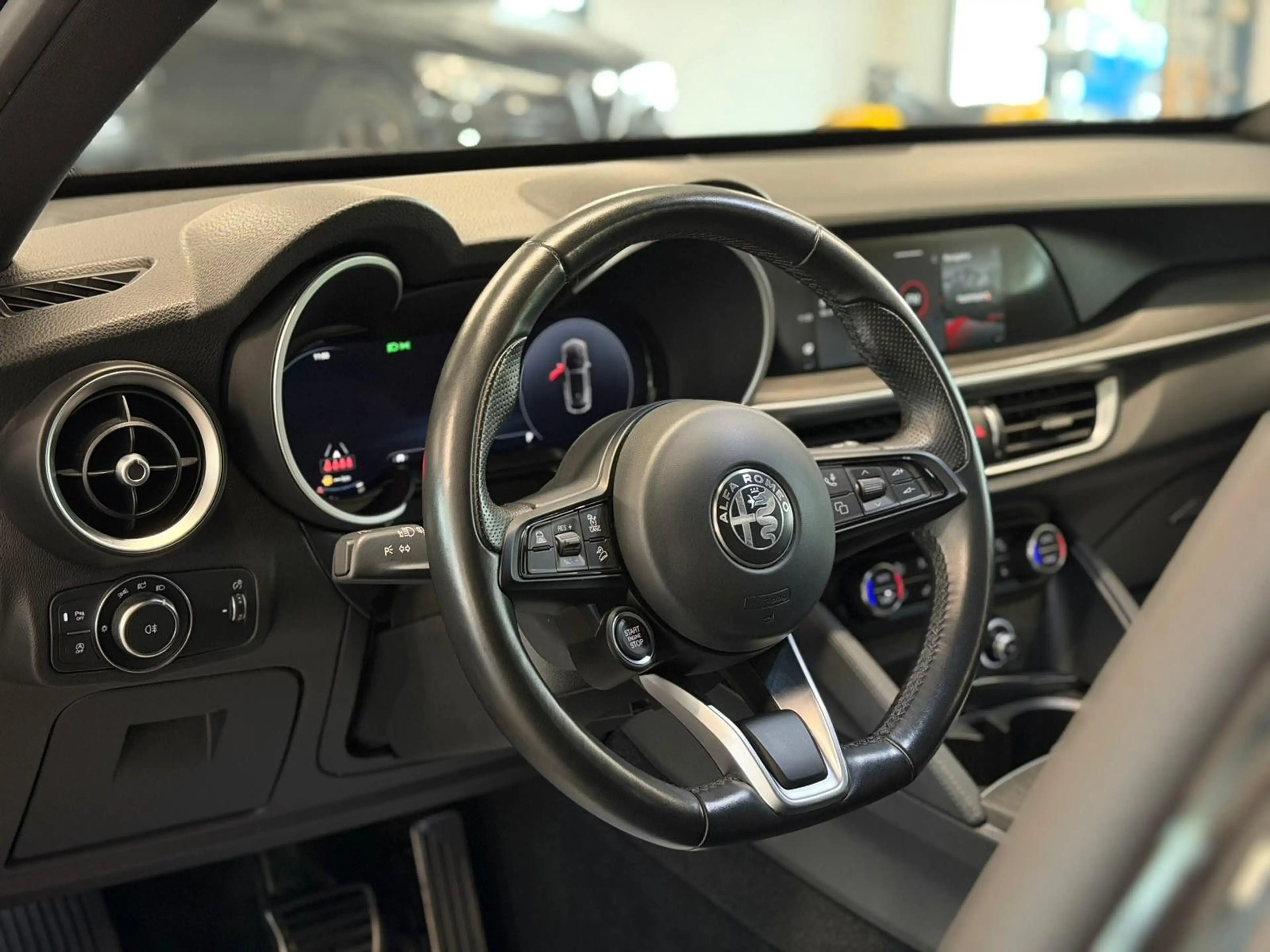 Alfa Romeo Stelvio Ti Q4 MATRIX+MEMO+ACC+KAM+TOTW+CARPLAY — photo 9