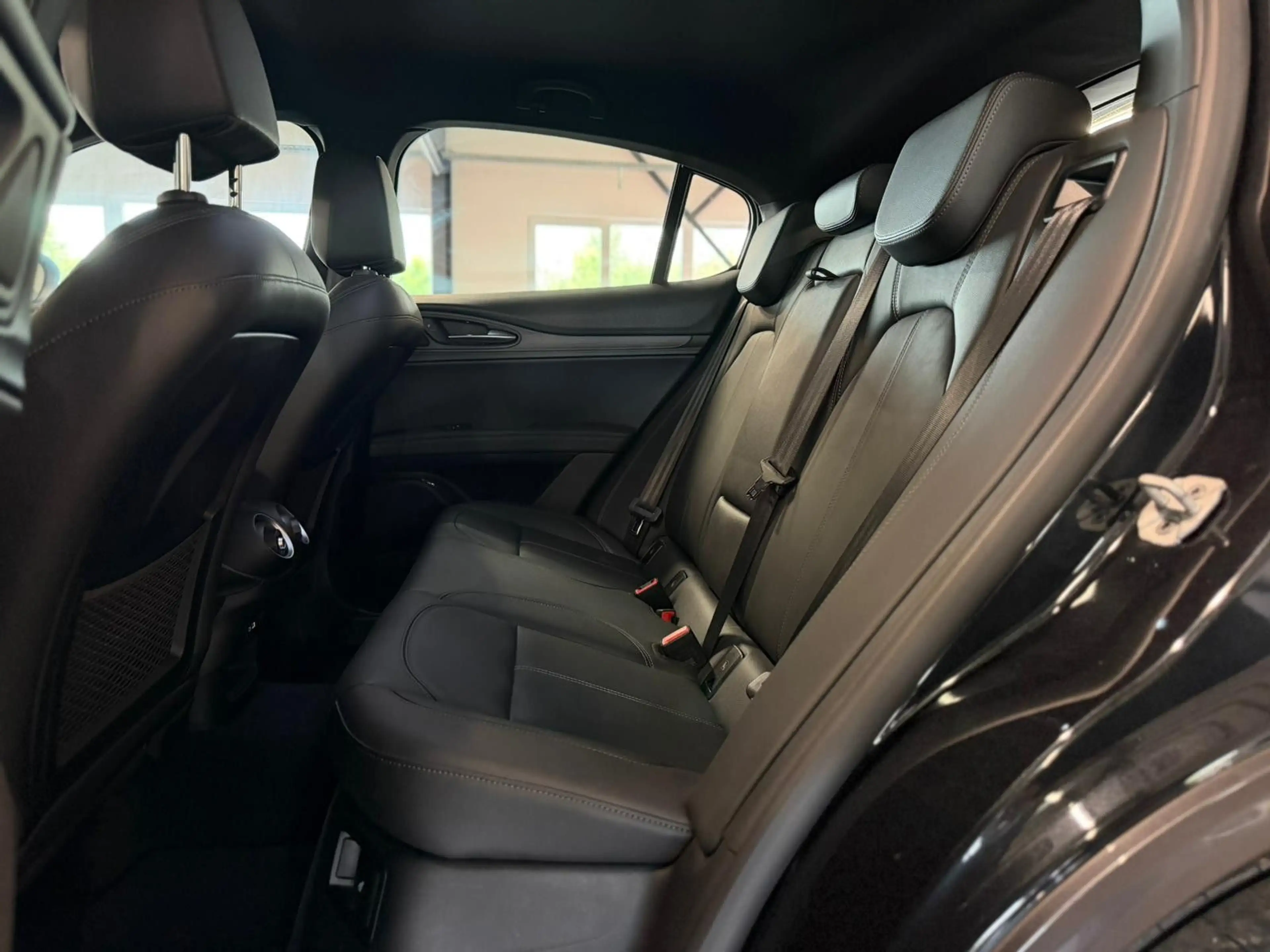 Alfa Romeo Stelvio Ti Q4 MATRIX+MEMO+ACC+KAM+TOTW+CARPLAY — photo 13