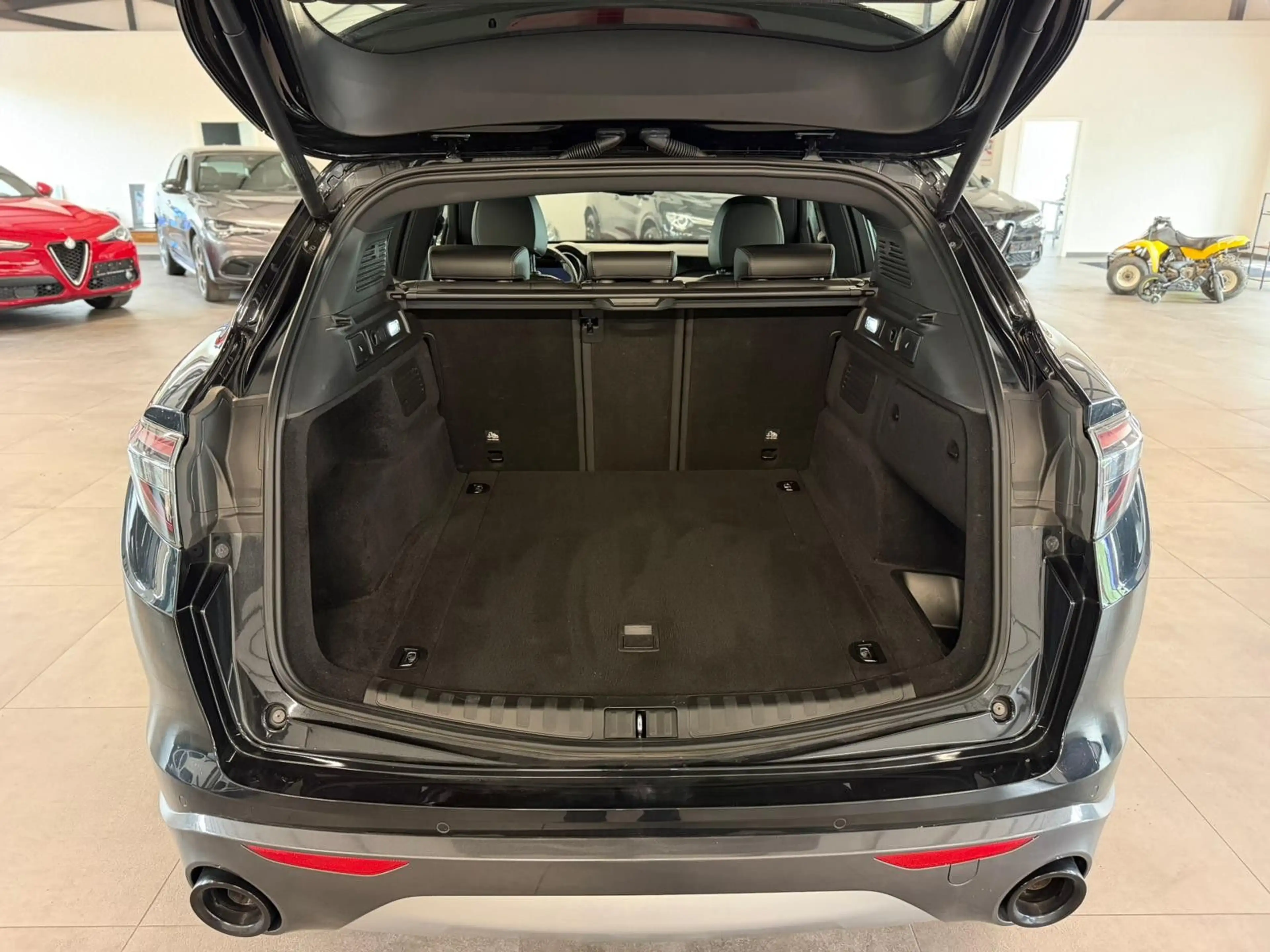 Alfa Romeo Stelvio Ti Q4 MATRIX+MEMO+ACC+KAM+TOTW+CARPLAY — photo 14