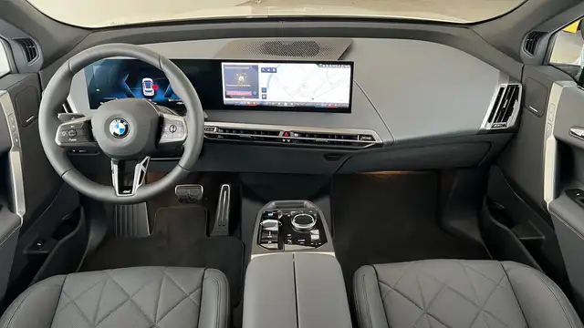 BMW iX xDrive45 Ansicht 10