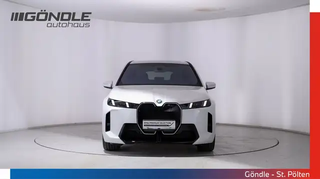 BMW iX xDrive45 Ansicht 2