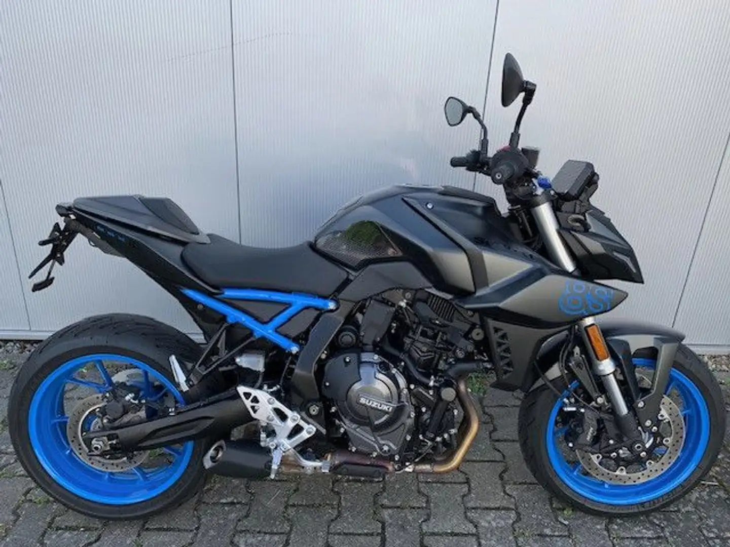Suzuki GSX 8S Negro - 1