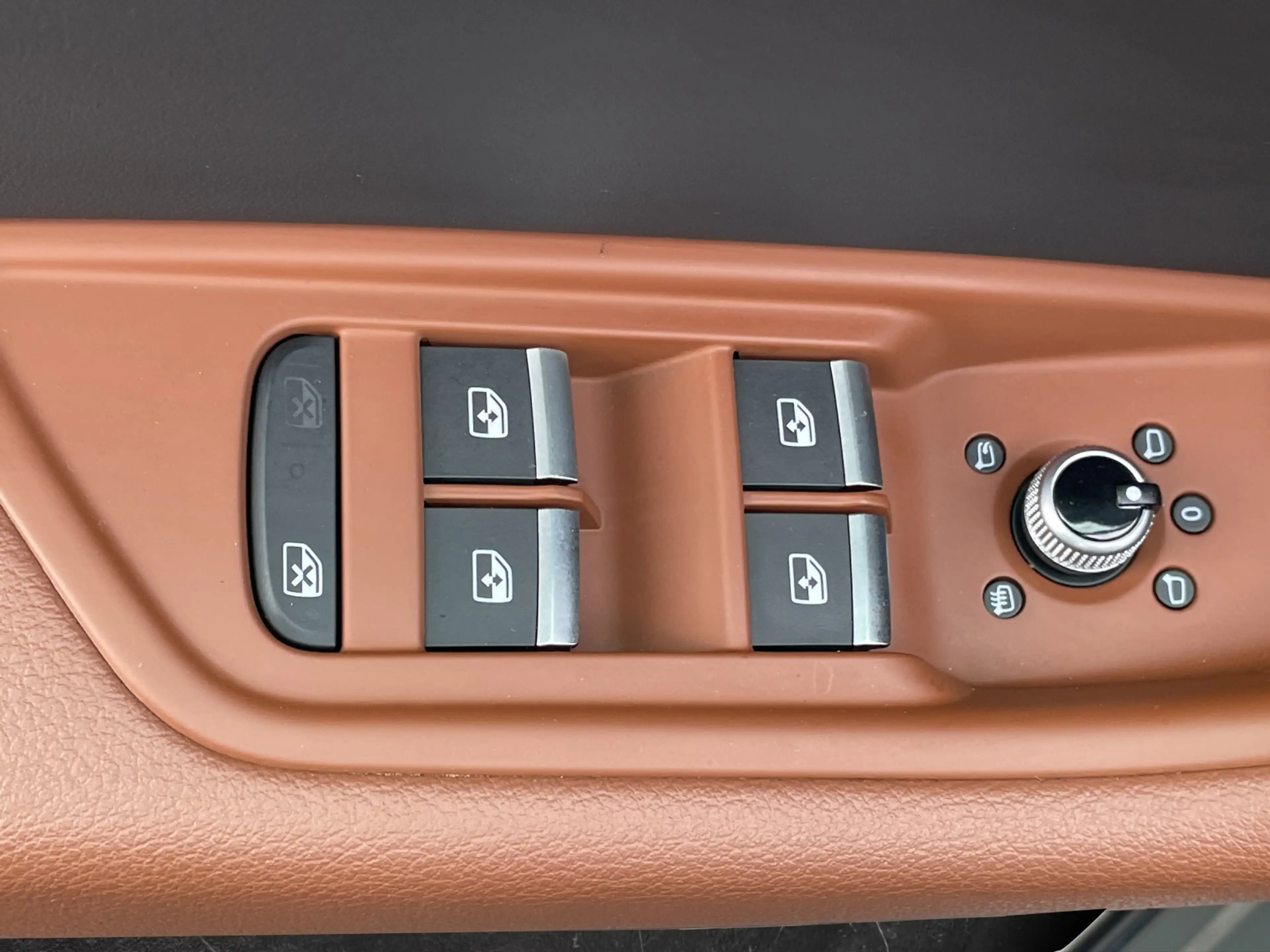 Audi A4 allroad 40 TDI S tronic quattro — photo 6