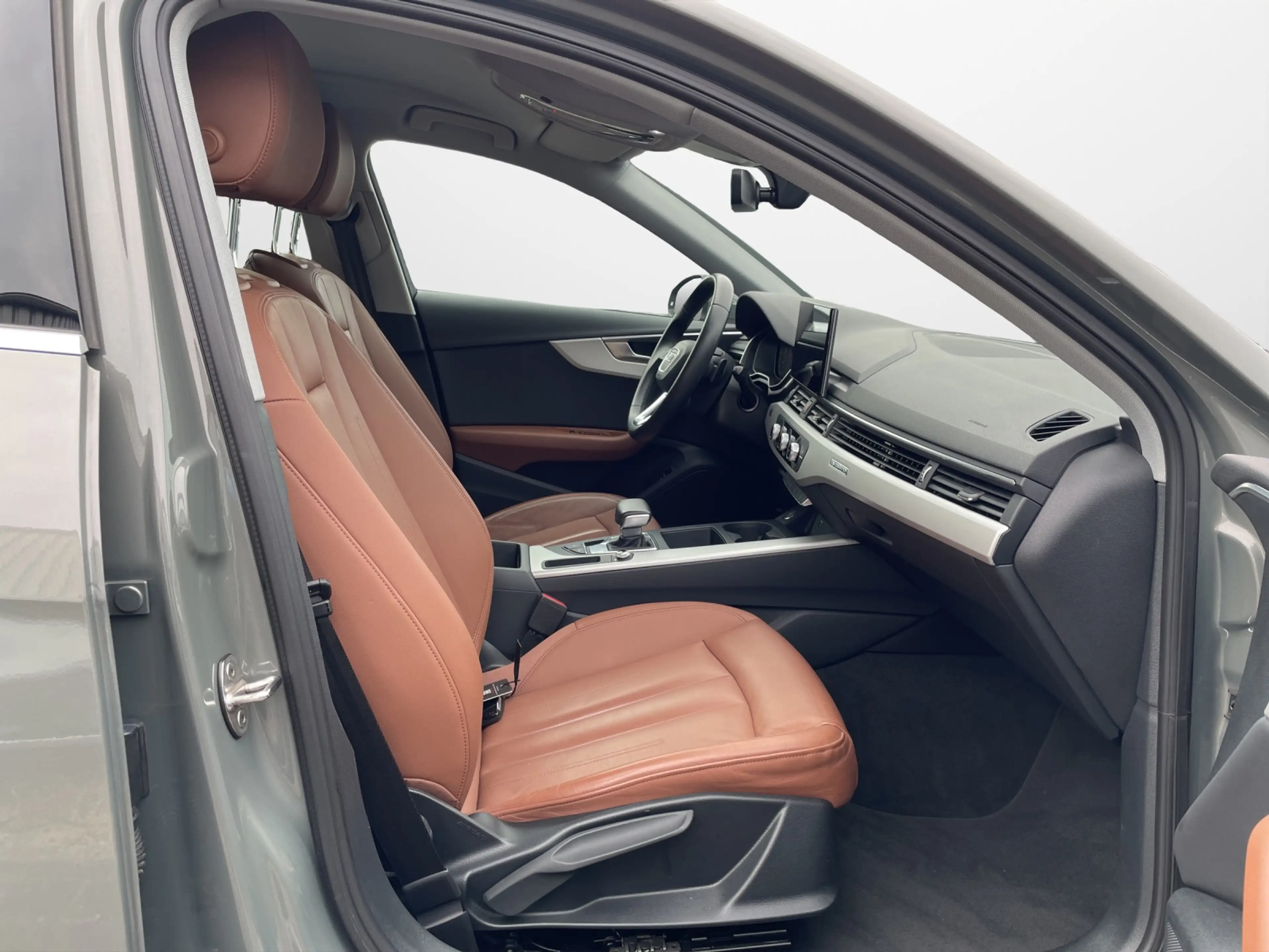 Audi A4 allroad 40 TDI S tronic quattro — photo 13