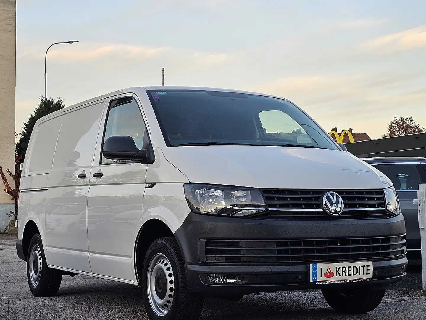 Volkswagen T6 Transporter T6 Kasten 2,0 TDI 1-Hand Pickerl+Service-NEU 1A... Weiß - 1