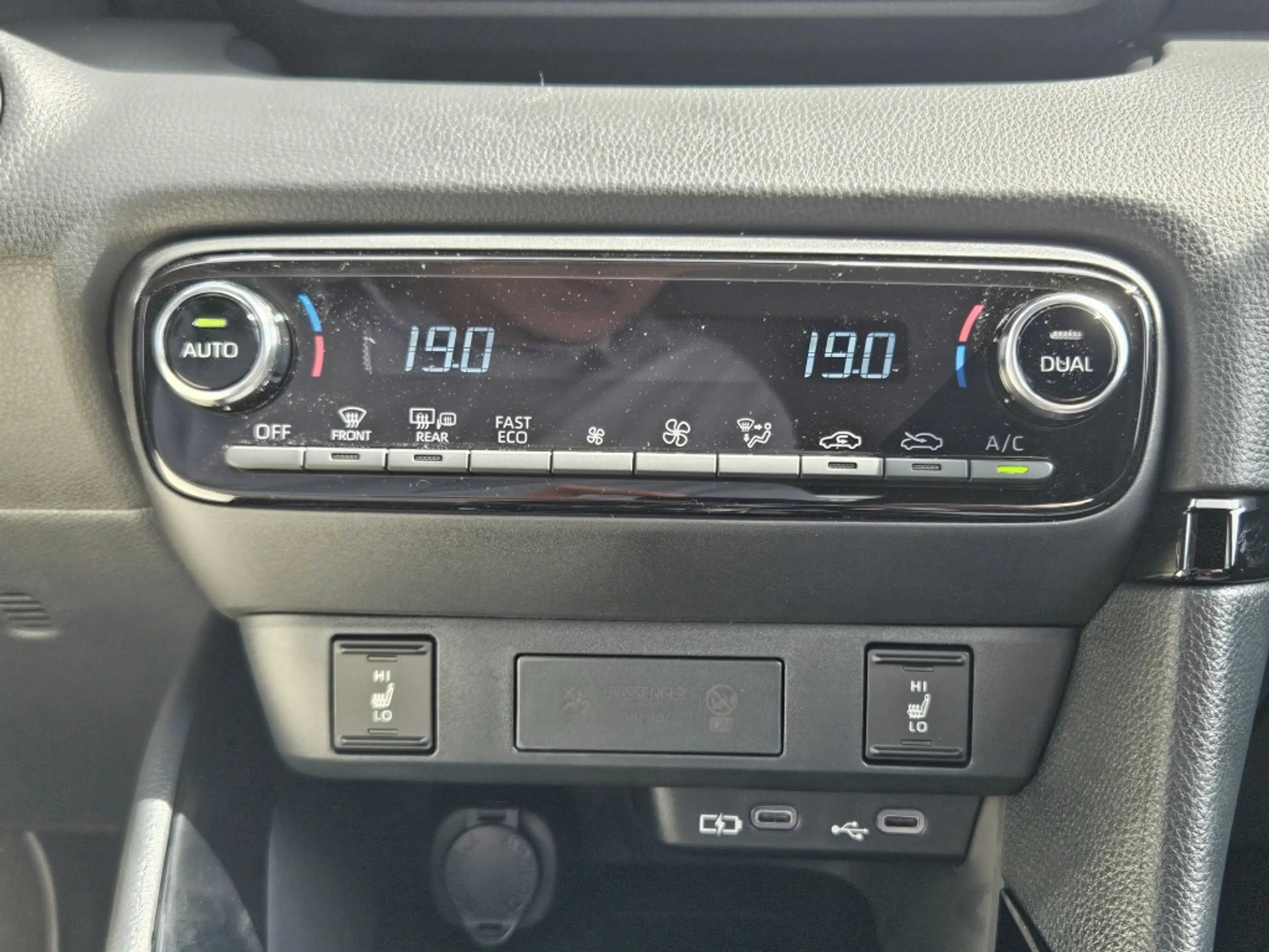 Mazda 2 Hybrid 1.5 Homura / Nieuwe kleur: Fern Green / DEM — photo 27