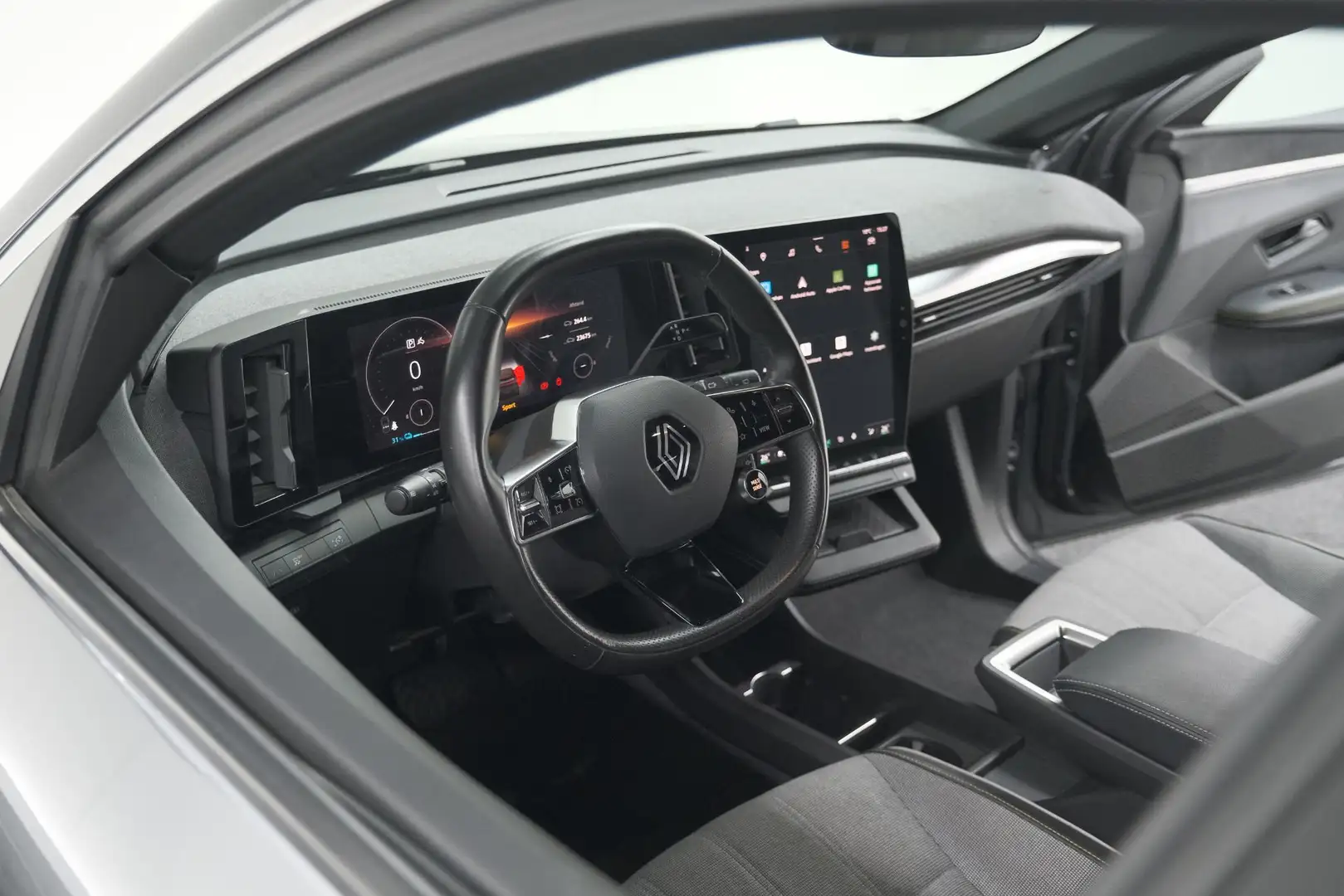 Renault Megane E-Tech EV40 Boost Charge Techno | Camera | Pack Winter | Серый - 2