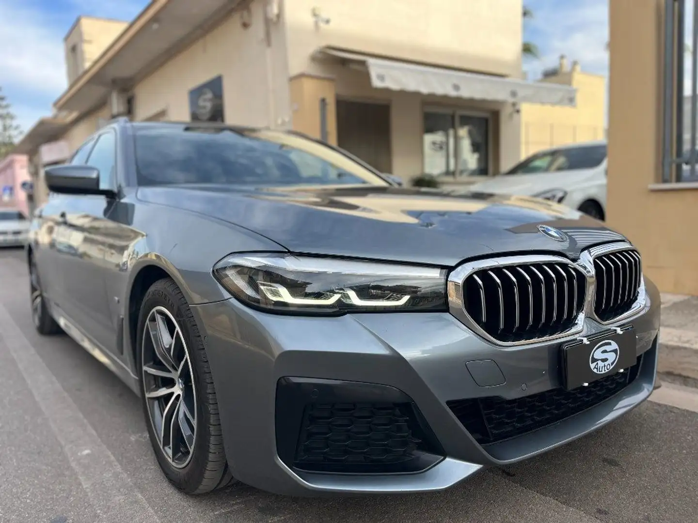 BMW 520 d 48V xDrive Touring Msport Gris - 2
