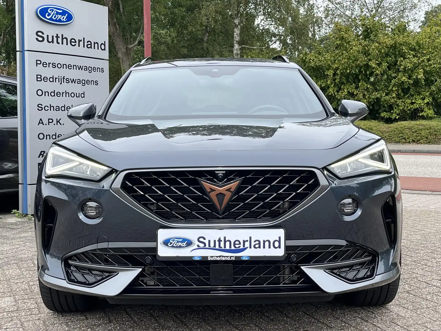 CUPRA Formentor 1.4 e-Hybrid VZ Performance PHEV 245pk | Wegklapba Grijs - 2